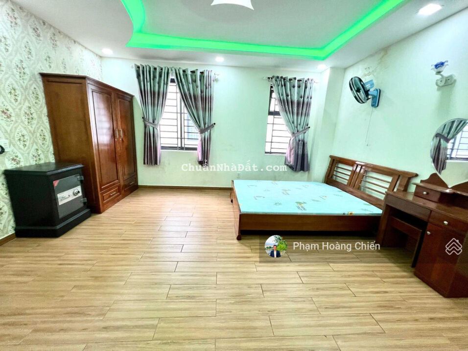 Cho thuê gấp nhà phố Lakeview City DT 5x20m 1 trệt 3 lầu nhà full giá 23tr đến 25 triệu thật 100% Cho thuê gấp nhà phố Lakeview City DT 5x20m 1 trệt 3 lầu nhà full giá 23tr đến 25 triệu thật 100%