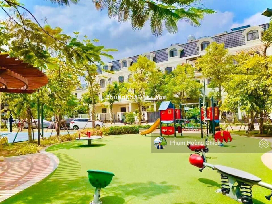 Cho thuê gấp nhà phố Lakeview City DT 5x20m 1 trệt 3 lầu nhà full giá 23tr đến 25 triệu thật 100% Cho thuê gấp nhà phố Lakeview City DT 5x20m 1 trệt 3 lầu nhà full giá 23tr đến 25 triệu thật 100%