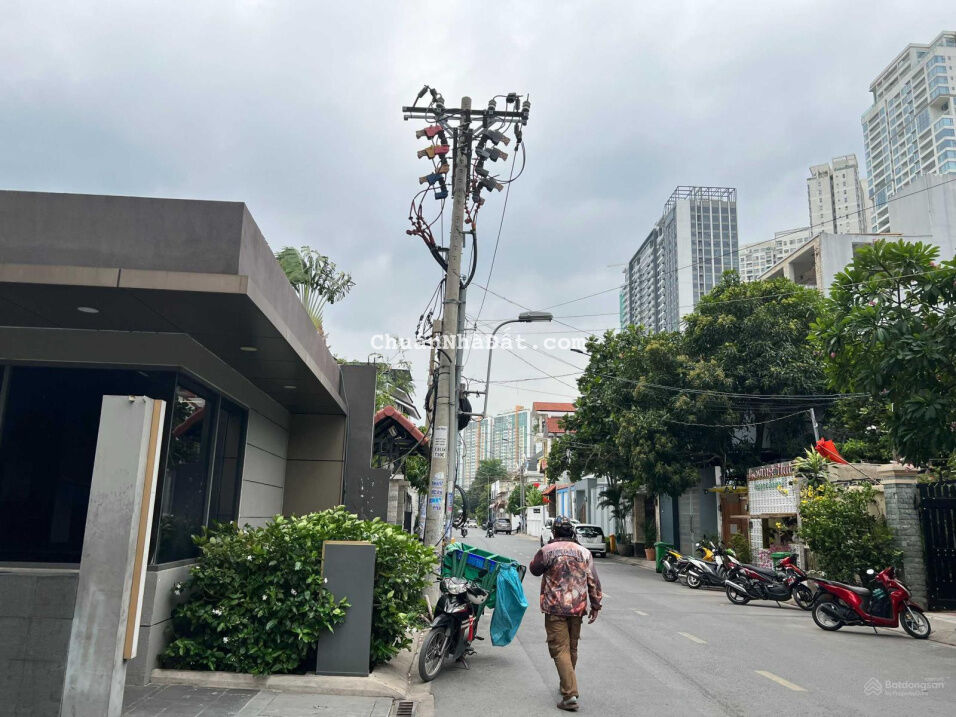 Cho thuê nhà có mặt bằng P. Thảo Điền 100m2 28tr 1 trệt trống suốt kinh doanh tự do Cho thuê nhà có mặt bằng P. Thảo Điền 100m2 28tr 1 trệt trống suốt kinh doanh tự do