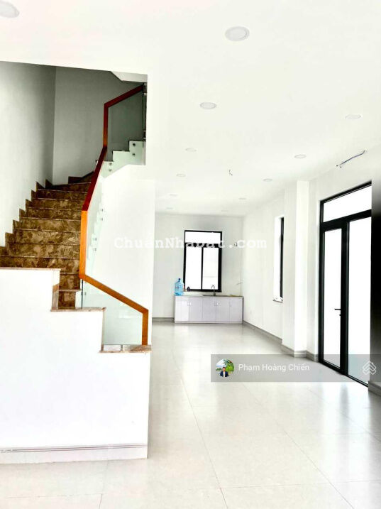 Chuyên cho thuê nhà phố Lakeview City quận 2 DT 7x20m đường 25m giá 25 triệu 4 tầng nhà hoàn thiện