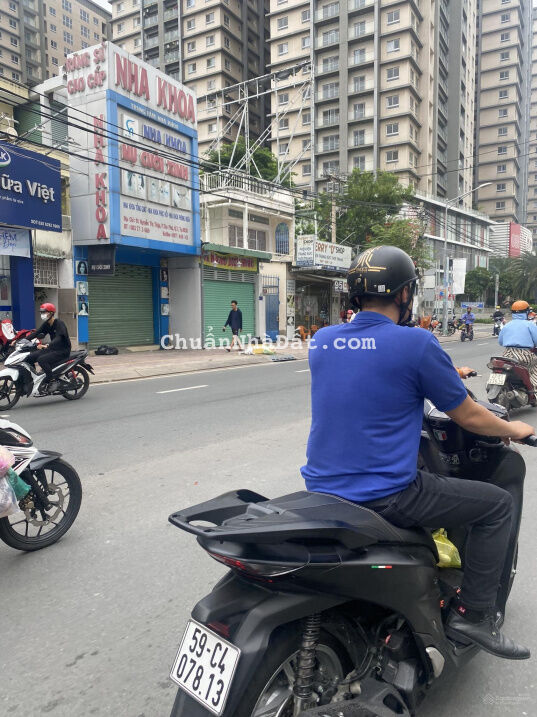 Nhà nguyên căn Nguyễn Thị Thập - Tân Phú - Quận 7. Diện tích 6x30m kinh doanh đa ngành