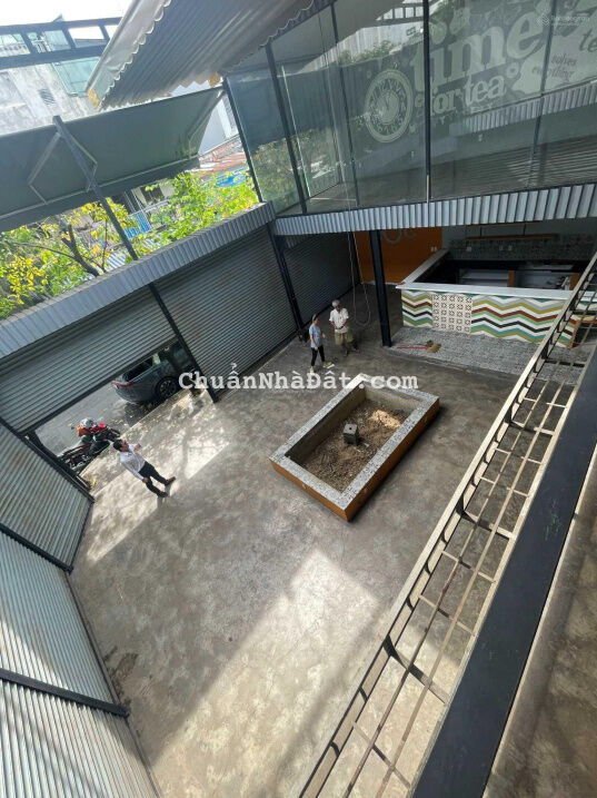 Góc 2 mặt tiền đường số Tân Quy - Quận 7. DT 12x15m, 1 trệt 1 gác kinh doanh đa ngành nghề