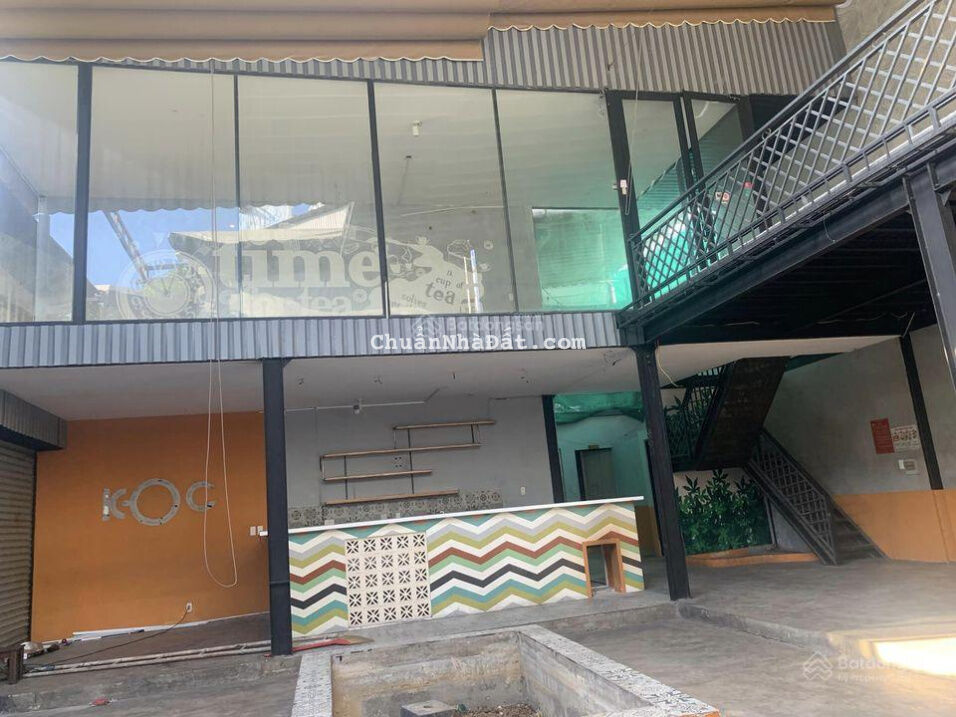 Góc 2 mặt tiền đường số Tân Quy - Quận 7. DT 12x15m, 1 trệt 1 gác kinh doanh đa ngành nghề