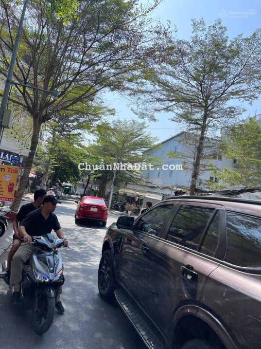 Mặt bằng riêng biệt khu dân cư Kim Sơn - Tân Phong - Quận 7. DT 4x18m giá 19 triệu/th