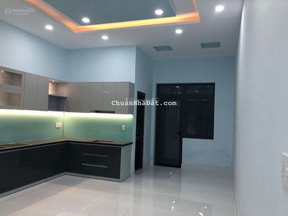 Cho thuê nhà 3 tầng 4 phòng trục chính Centana Điền Phúc Thành, tiện kinh doanh, giá rẻ 11 triệu