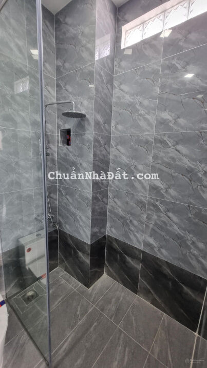 Cho thuê 2 mặt tiền Trường Chinh, P14, Tân Bình, DTS 500m2, thang máy, nhà mới xây, chỉ 70 triệu/th
