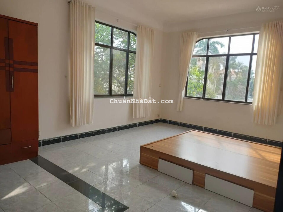 Biệt thự mặt tiền Sông Thương DT 11 x 25m trệt 3 lầu nhà mới 5 phòng rộng Biệt thự mặt tiền Sông Thương DT 11 x 25m trệt 3 lầu nhà mới 5 phòng rộng