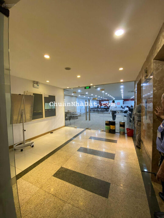 Nhà mặt phố Thái Hà, Thái Thịnh Đống Đa thông sàn, thang máy, full kính kinh doanh cực đỉnh