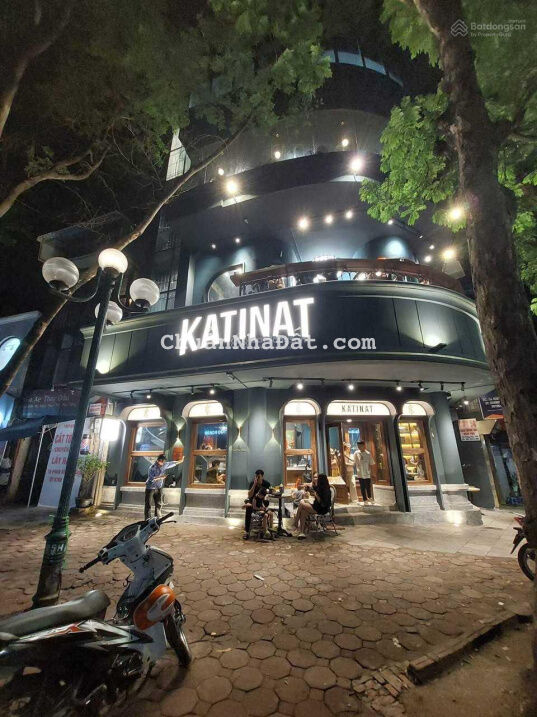 Cho thuê mặt phố khu vực Hoàng Cầu 60m2*5T chỉ 40 triệu/th hợp spa, salon, vỉa hè để xe thoải mái Cho thuê mặt phố khu vực Hoàng Cầu 60m2*5T chỉ 40 triệu/th hợp spa, salon, vỉa hè để xe thoải mái