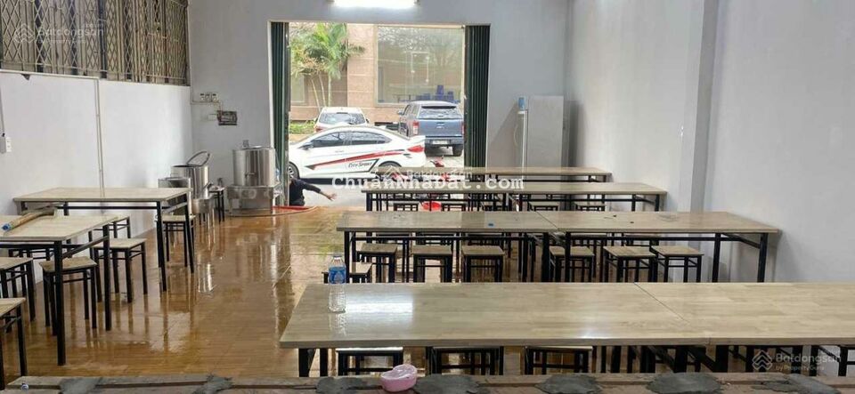 Cho thuê nhà làm mặt bằng kinh doanh Hoàng Cầu - Ô Chợ Dừa 70m2 x4T phù hợp nhiều mô hình KD