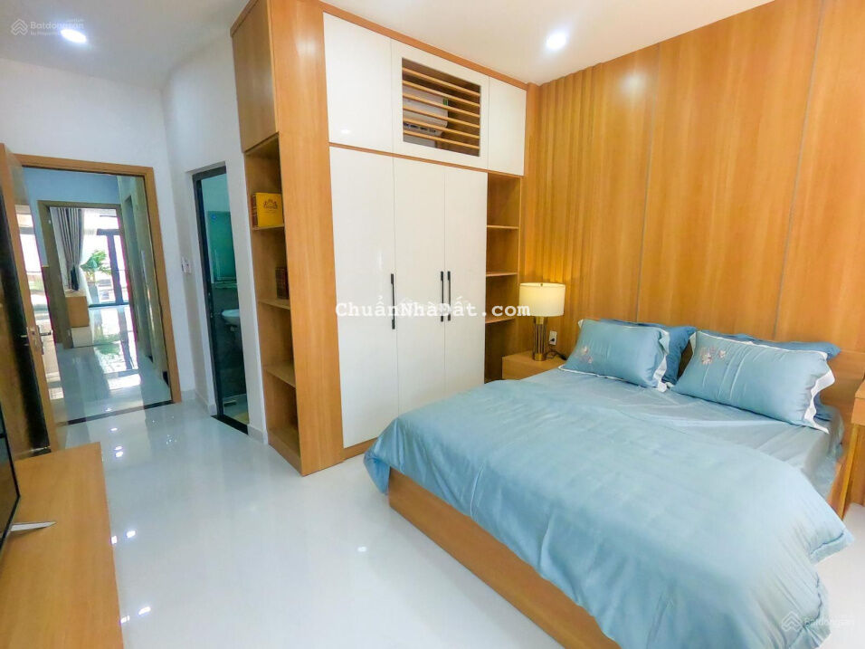 Cho thuê biệt thự siêu đẹp khu vực Phan Kế Bính Dt 120m2x4T sân vườn 7PN giá chỉ 20tr/tháng