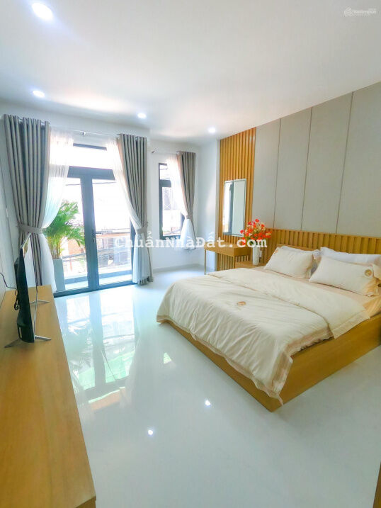 Cho thuê biệt thự siêu đẹp khu vực Phan Kế Bính Dt 120m2x4T sân vườn 7PN giá chỉ 20tr/tháng