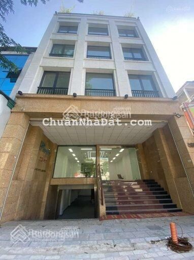 Cho thuê nhà siêu hot tại Giang Văn Minh DT 120m2x4T mặt tiền 8m ngõ 2 ô tô tránh nhau giá chỉ 30tr