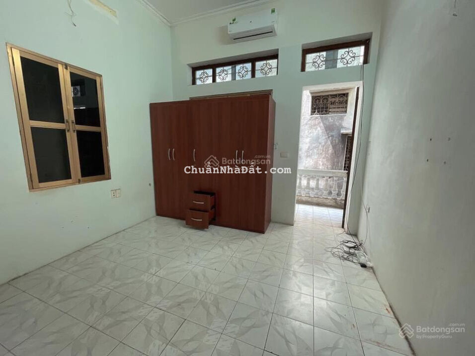 Cho thuê nhà Ngọc Hà dt 37mx 4 tầng , 3pn, giá 8,3 tr/tháng