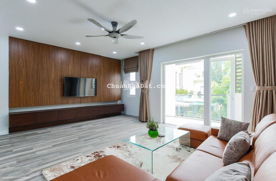 Cho thuê nhà 3 phòng ngủ phố Linh Lang. 40m2 x 5T thông sàn, full đồ, nhà đẹp, sàn gỗ. 16tr/th Cho thuê nhà 3 phòng ngủ phố Linh Lang. 40m2 x 5T thông sàn, full đồ, nhà đẹp, sàn gỗ. 16tr/th