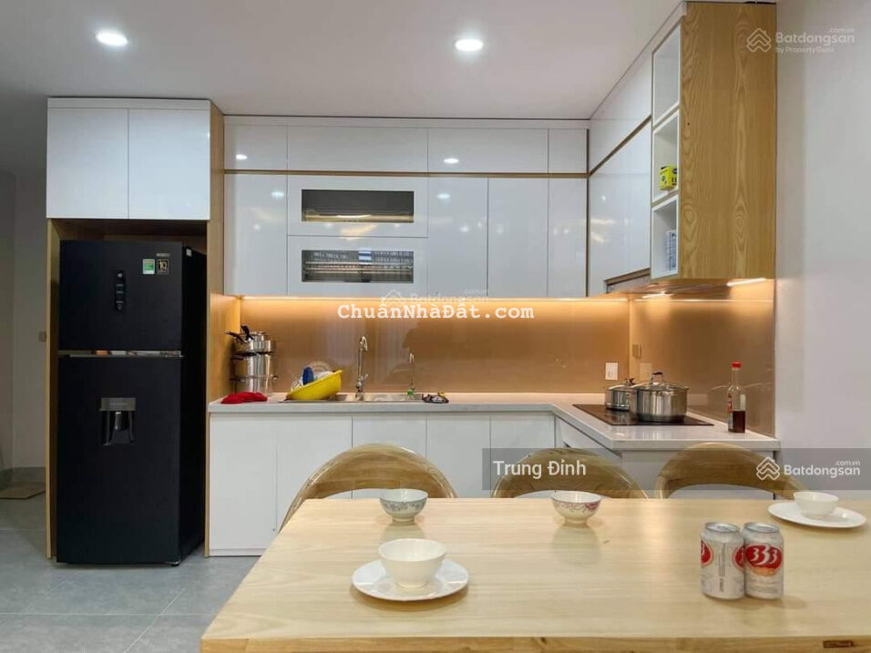 Chính chủ cần cho thuê nhanh nhà siêu đẹp tại Giảng Võ, DT 50m2 x 4T, full đồ. Giá thuê chỉ 11tr/th