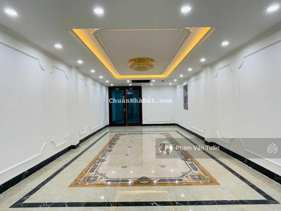 Cho thuê nguyên căn 66m2x5T đầu ngõ 12 Đào Tấn, Ba Đình. Phù hợp để kinh doanh, văn phòng.