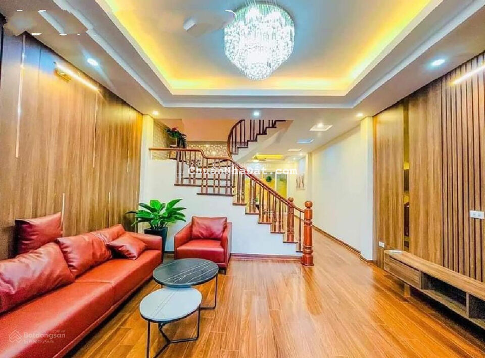 Cho thuê nhà phân lô khu vực phố Liễu Giai. 70m2 x 4T. Full đồ nội thất cao cấp. 30tr/th 0963869981