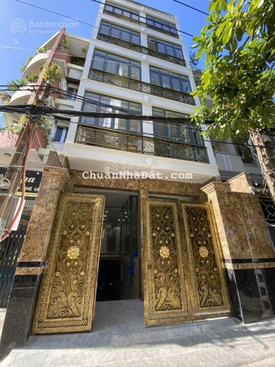 Cho thuê gấp nhà đẹp hiện đại tại KV Đội Cấn DT 70m2x7T thông sàn có thang máy giá chỉ 32 tr/tháng