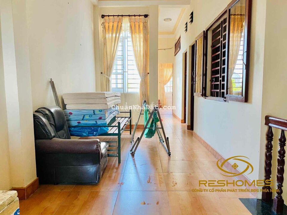 Nhà 10tr/th đường Trần Công An Biệt Thự Mini 121m2 sân vườn đẹp 4PN Nhà 10tr/th đường Trần Công An Biệt Thự Mini 121m2 sân vườn đẹp 4PN