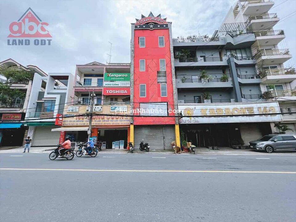 CHO THUÊ NHÀ 1Trệt 4 lầu Mặt Tiền Phạm Văn Thuận GẦN TRƯỜNG THPT TAM H