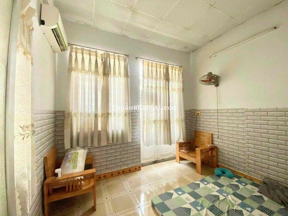 cho thuê nhà nguyên căn có nội thất nhà 1 trệt 1 lầu