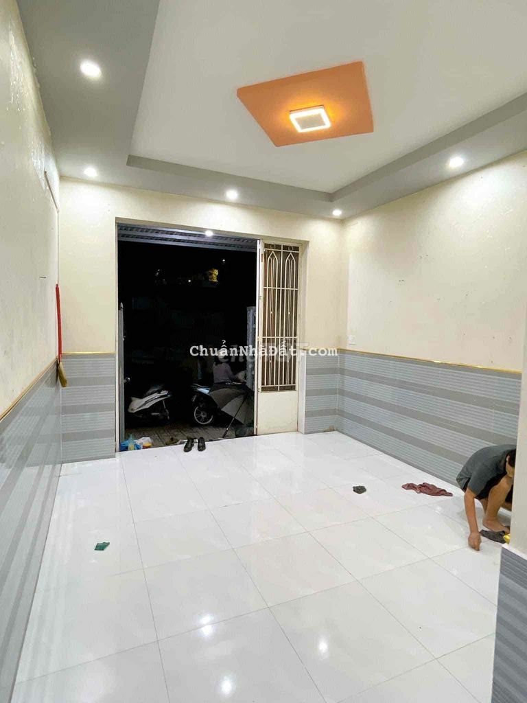 Cho thuê nhà đẹp 2pn ngay Võ Thị Sáu đường 5 mới, giá chỉ 5,5tr/tháng