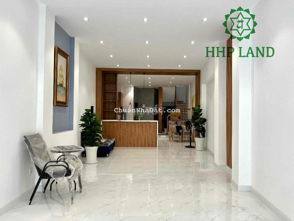 Cho thuê nhà mới đẹp mặt tiền đường 30/4, gần chợ đêm Biên Hùng