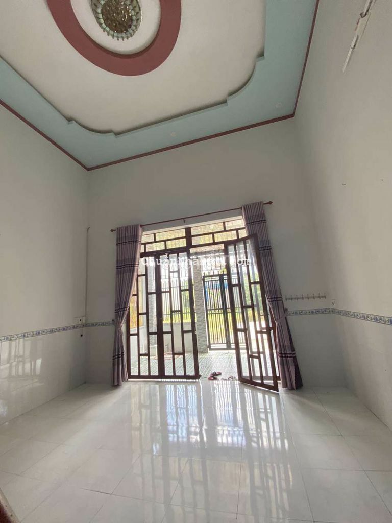 Cho thuê nhà mới cách ngã tư Nguyễn Khuyến một cây