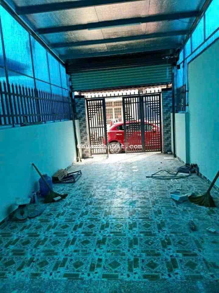 cho thuê nha nguyen can duong xe hơi 3 phong ngủ