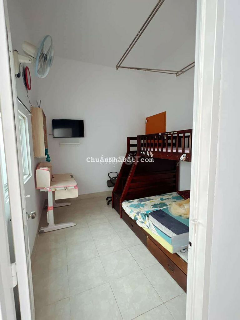 Cho thuê nhà ở khu vực gần mai thị lựu và 19/5