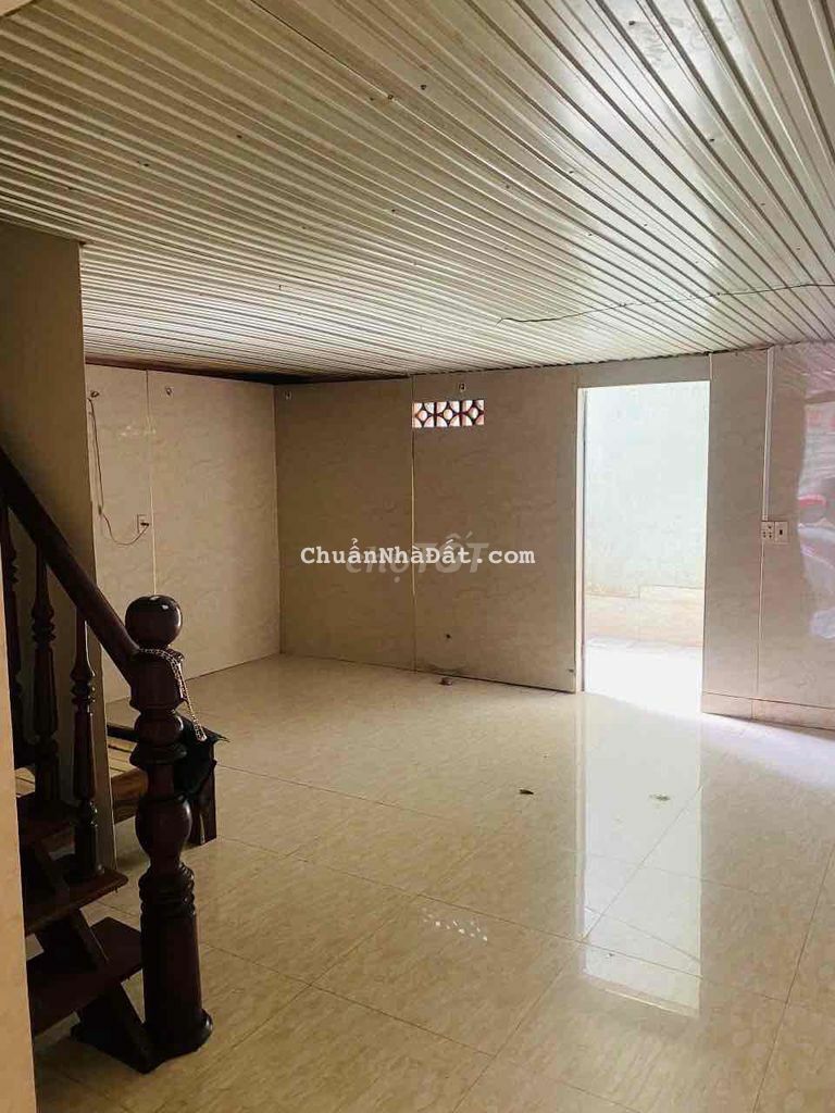 CHO THUÊ NHÀ - Mặt Tiền ngay chợ Tân An - Vỉa hè 5m - Đối diện Bến Xe