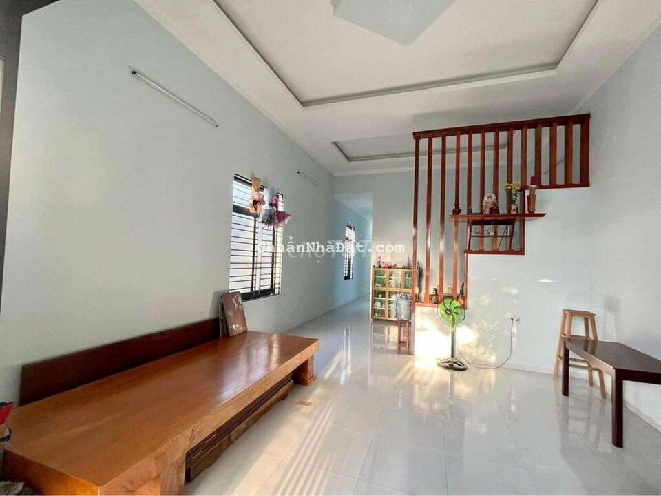 Cho thuê nhà hẻm Y wang