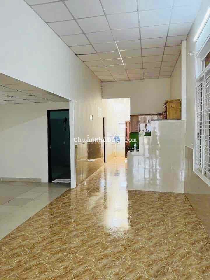 CHO THUÊ NHÀ - Hẻm 549 Hà Huy Tập - Sân nhà để 3 OTO - Đường 2 OTO CHO THUÊ NHÀ - Hẻm 549 Hà Huy Tập - Sân nhà để 3 OTO - Đường 2 OTO