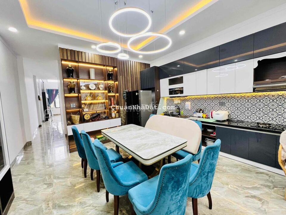 CHO THUÊ VILLA - MỚI 99% - CÓ HỒ BƠI - NHÀ FULL NỘI THẤT CAO CẤP