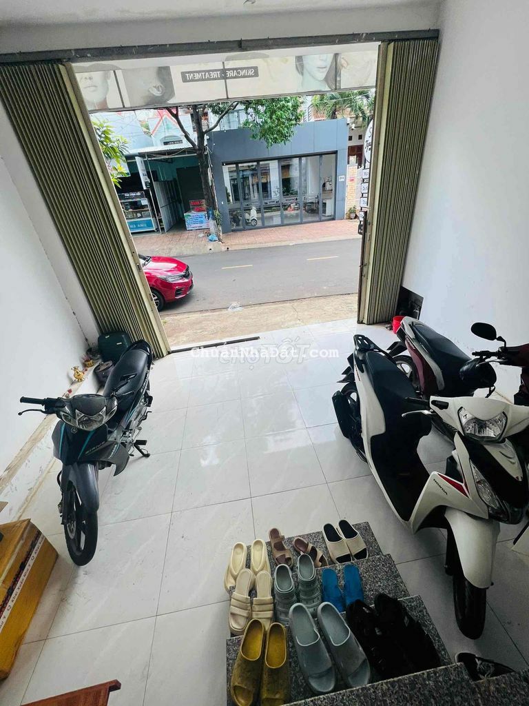 CHO THUÊ NHÀ - Mặt Tiền Chu Văn An - Gần ngay làng Cf Trung Nguyên CHO THUÊ NHÀ - Mặt Tiền Chu Văn An - Gần ngay làng Cf Trung Nguyên