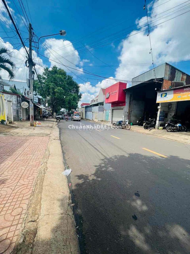 CHO THUÊ NHÀ - Mặt Tiền Chu Văn An - Gần ngay làng Cf Trung Nguyên CHO THUÊ NHÀ - Mặt Tiền Chu Văn An - Gần ngay làng Cf Trung Nguyên