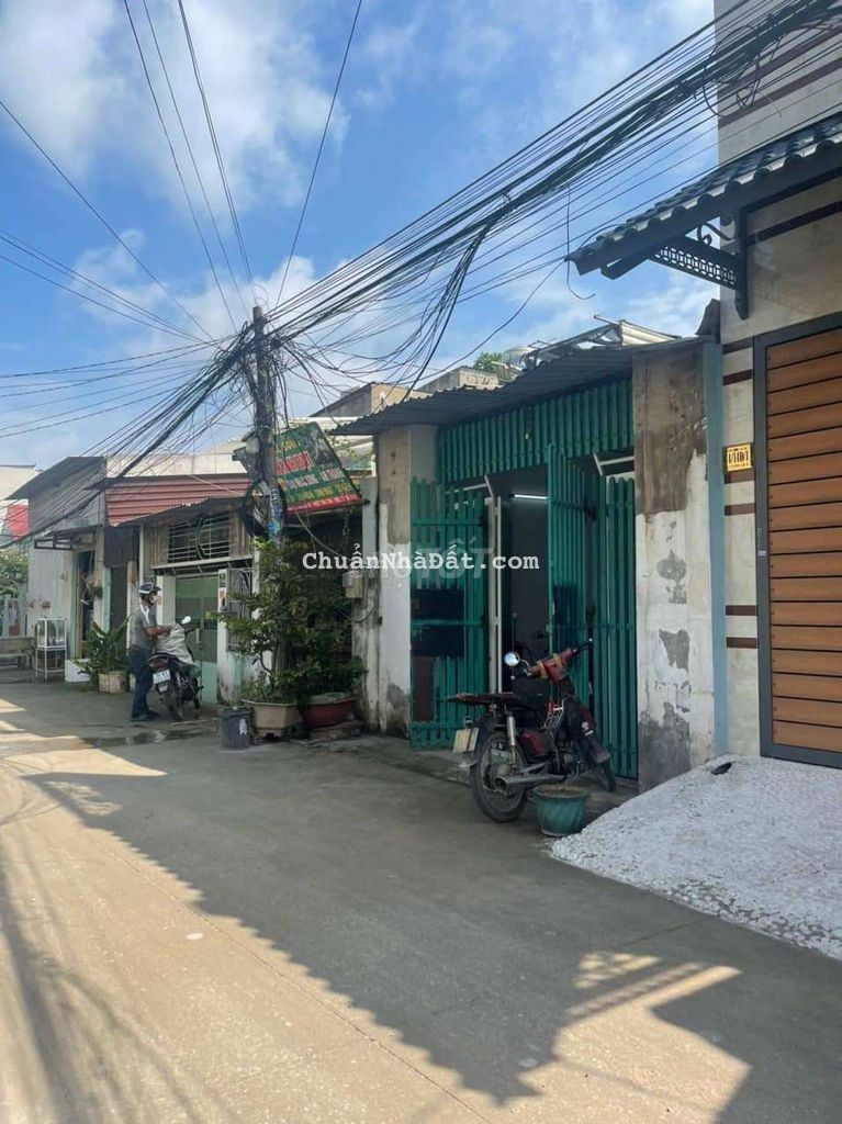 Nhà cấp 4 4×25 cho thuê giá 5tr đường Đê Bao Vấp 2 Nhà cấp 4 4×25 cho thuê giá 5tr đường Đê Bao Vấp 2