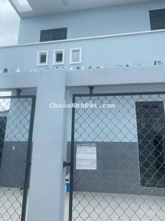 Cho thuê nhà 2 gốc mặt tiền Nguyễn Thị Trọn. Diện tích 9x22m đổ tấm suốt 3 phòng, 2 vs