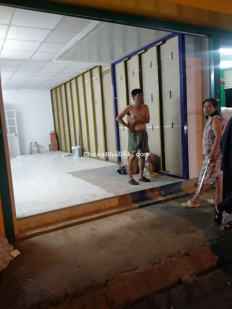 Nhà mặt tiền võ văn khu sầm uất 39 m giá 8 tr khu vip