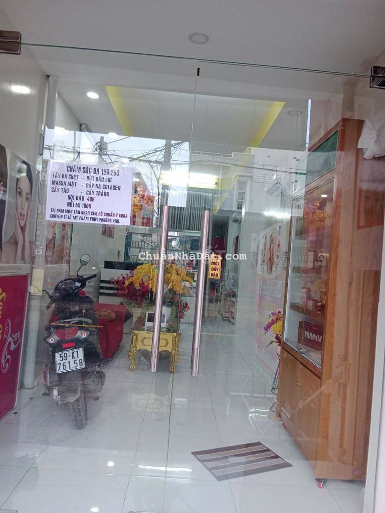 Nhà mặt tiền đường Nguyễn thị tú vĩnh locb. 45 m vuông. Nhà mặt tiền đường Nguyễn thị tú vĩnh locb. 45 m vuông.