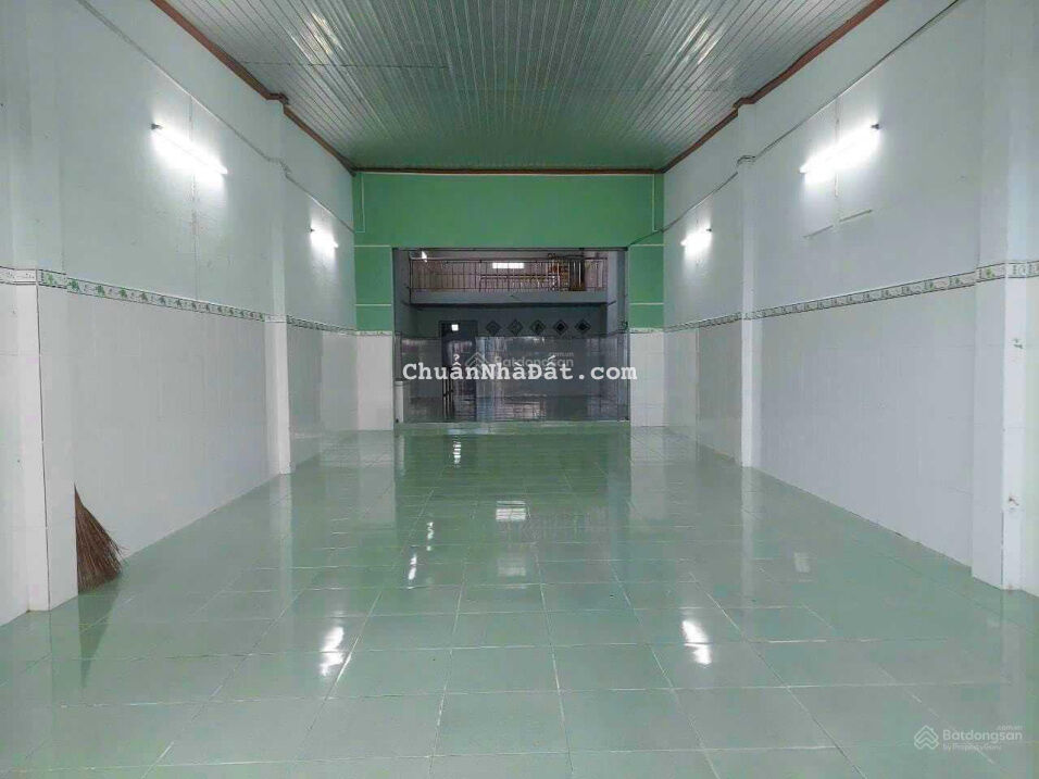 Cho thuê nhà diện tích 4 x 14m, lầu suốt. Giá 3,5 triệu/tháng. Lh 0906978699