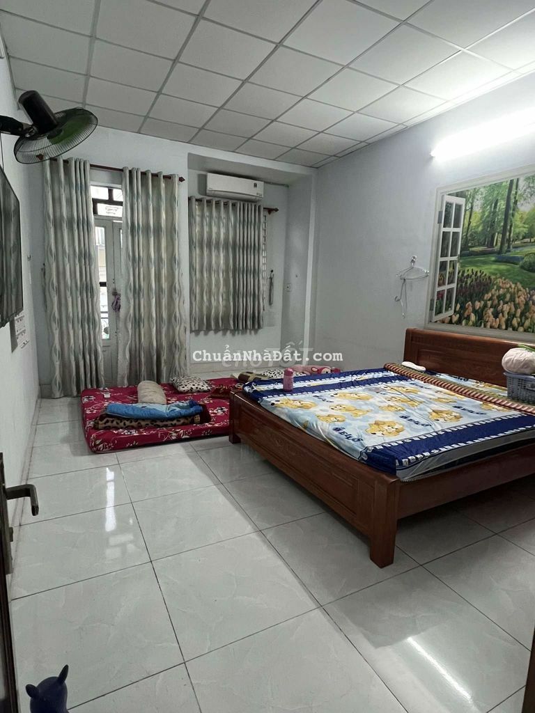 Nhà lầu suốt đẹp 56 m. Gần ủy ban xã vlb gần chợ trường học Nhà lầu suốt đẹp 56 m. Gần ủy ban xã vlb gần chợ trường học