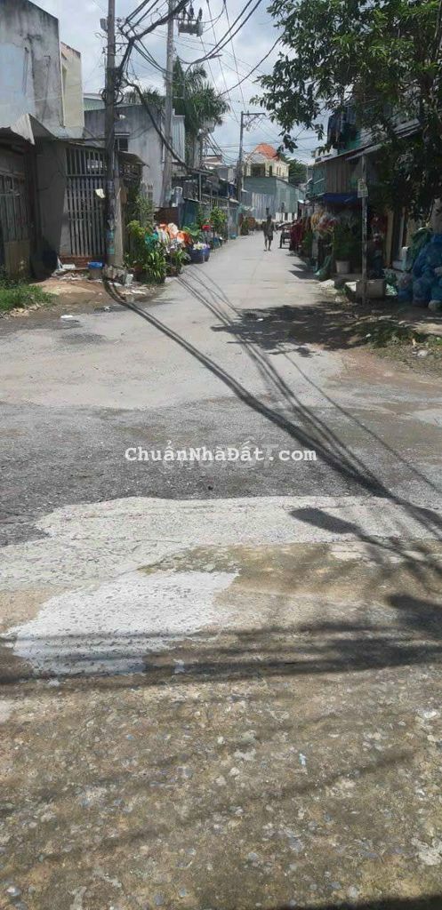 Cho thuê nhà 2 lầu hẽm xe tải xã phong phú gần chợ phú lạc ql50