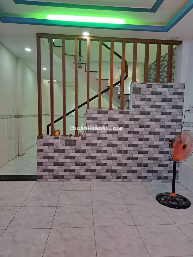 5triệu nhà mới.gần ngã 5 Vĩnh Lộc.