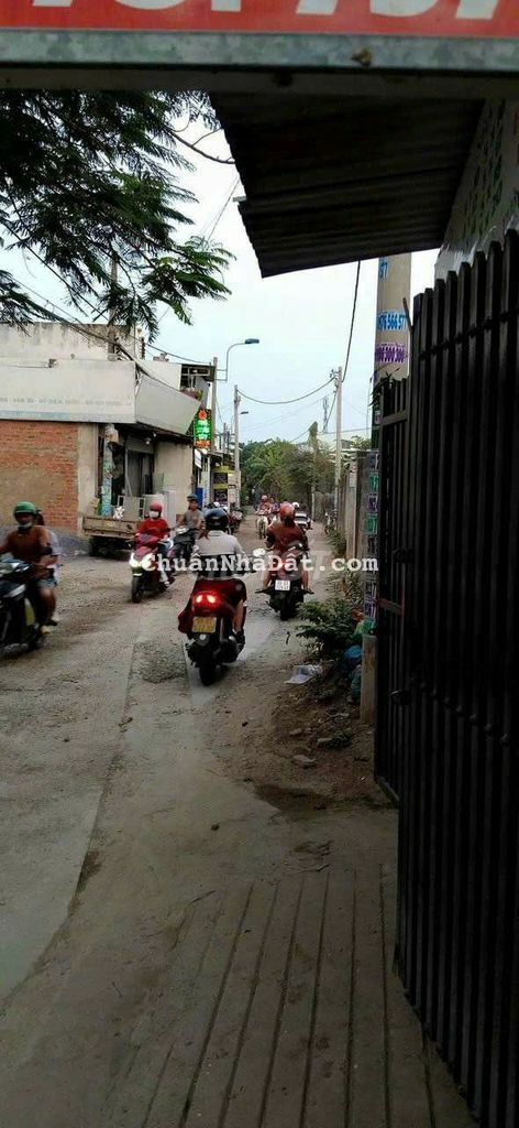 Nhà 1 trệt 1 lửng mặt tiền hẻm tư đón đường vĩnh lộc vla bình chánh