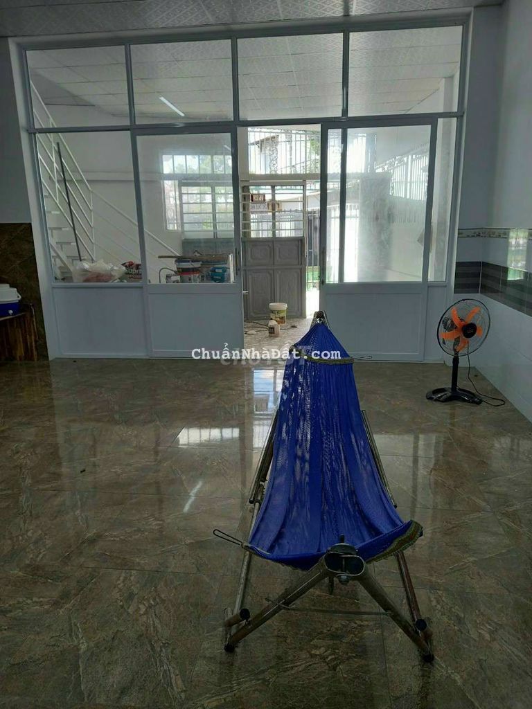 Cho thuê nhà gác suốt 90m2 xã phong phú ql50 gần chợ phú lạc