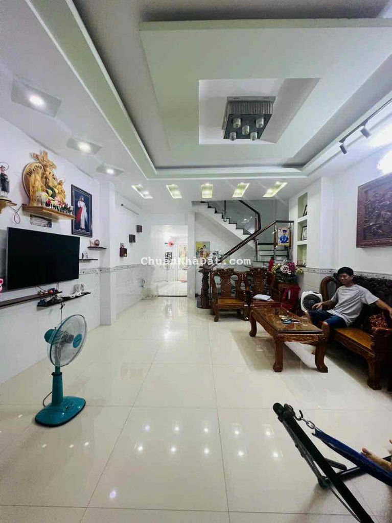 Nhà mới. Hình chụp thật tế. Có nội thất. 3PN.3WC. 58/Phan Chu Trinh