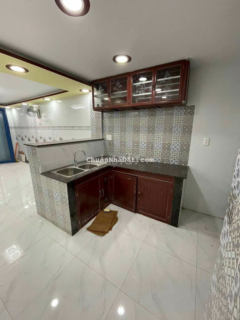 Nhà thuê Phan Văn Trị 1 lầu 1 lửng 3,2x12m 2p.ngủ 2WC