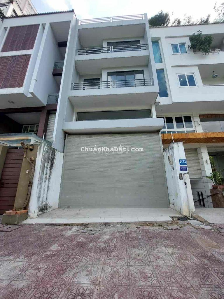 Mặt tiền Trường Sa P19 BT - 6,5 x 20m - Hầm Trệt Lửng 3 Lầu ST - 100Tr